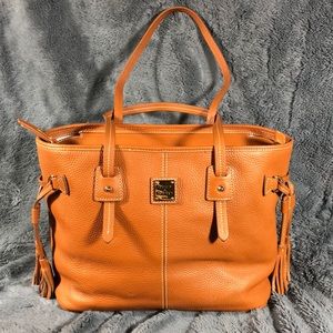 Dooney & Bourke Tote